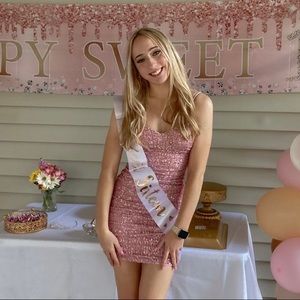 Meet your Posher, Caroline